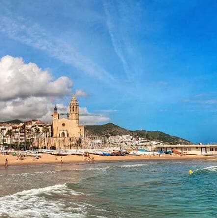 Barcelona Day Tour Route B: Sea, Springtime, and Flowers – Tarragona + Sitges