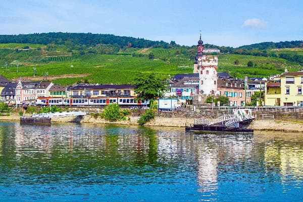 [Chauffeur Service] Frankfurt Surroundings: Full-Day Private Car Service