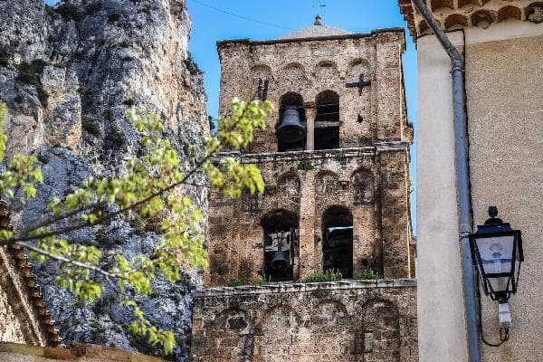 South of France Day Tour: Verdon Gorge and Lake Sainte-Croix + Valensole Lavender Fields + Moustiers-Sainte-Marie (Round Trip from Nice)