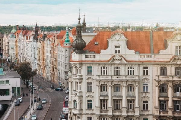 “The Most Enchanting Eastern Europe: Danube Castles and a Swiss Alpine Symphony” 7-Day Eastern Europe and Switzerland Tour (Vienna Route)