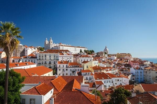 Spain & Portugal Highlights + Panoramic Catalonia 9-Day Tour