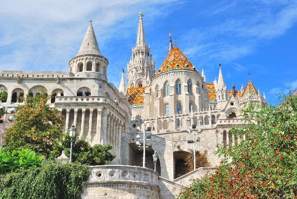 8-Day Grand Tour of Eastern Europe: Hungary + Austria + Czechia + Slovakia【Small Group with Chinese-Speaking Guide】< Round trip from Budapest>