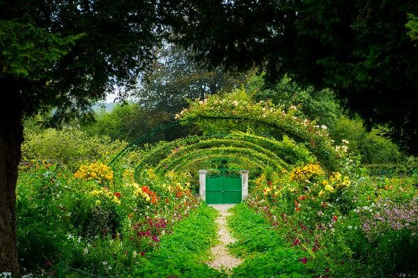 Paris Day Tour: Monet’s Garden in Giverny (approx. 5 hours | admission and audio guide included • no guide service)
