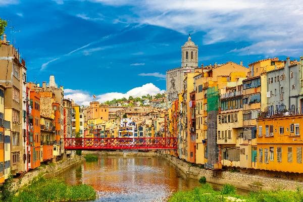 Barcelona Day Tour: Dalí’s Fantasy World – Figueres + Girona (English/Spanish Tour)