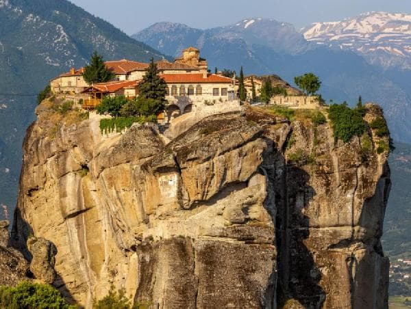 Discover the Beauty of Greece — Meteora + Delphi 2-Day Tour (Round Trip from Athens)