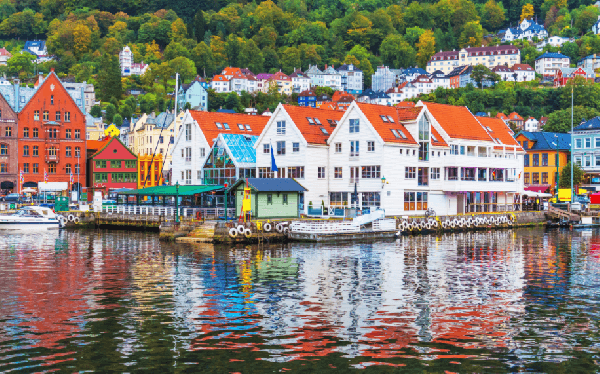 “Norway in a Nutshell: Flåm Railway and Fjord Pilgrimage” 4-Day Norwegian Fjord Tour (Round Trip from Oslo)
