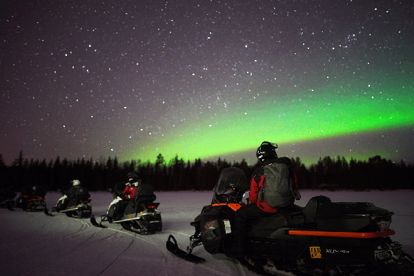 Rovaniemi, Finland: Northern Lights Snowmobile Day Tour [English-Speaking Group · 3 Hours]