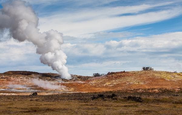 6-Day Iceland Tour: Golden Circle + South Coast + Glacier Lagoon + Diamond Beach + Plane Wreck (Optional Airport Transfers + Blue Ice Cave Adventure/Glacier Lagoon Boat Tour + Snæfellsnes + Blue Lagoon + Whale Watching)