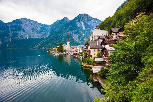 Scenic Germany & Austria · 5-Day Tour of Germany and Austria【Small Premium Chinese-Speaking Group】< Depart Munich, End in Vienna >