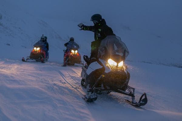 Tromsø, Norway, Nighttime Snowmobile Day Tour [7 Hours | English-Speaking Tour]
