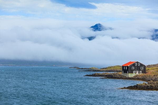 Iceland Ring Road 6-Day Tour (English-Speaking Minibus Tour)