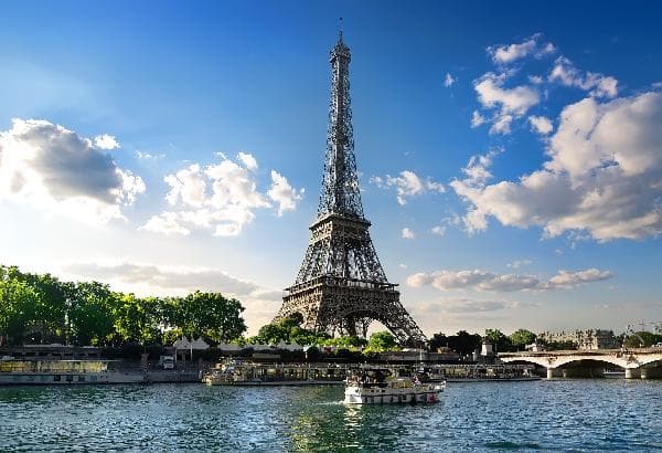 [Explore Paris Route A] France's Monument to Honor: Arc de Triomphe–Eiffel Tower Route (Tuesday/Thursday afternoons, 2.5 hours)