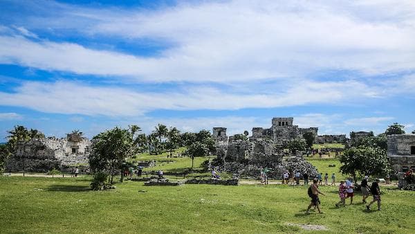 [Small-Group Tour with Chinese-Speaking Guide] Cancun Day Trip C: Tulum Ruins + Blue Cenote (Specialty Lunch Included)