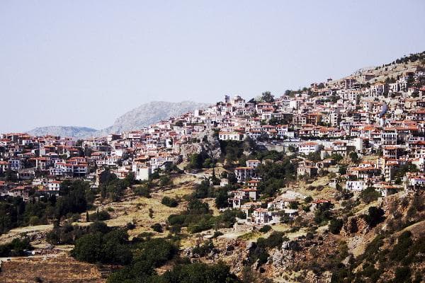 Athens–Delphi Day Trip, Greece (Lunch Included · English-Speaking Tour)
