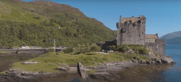 Day Tour of the Isle of Skye + Eilean Donan Castle, Scotland [Round Trip from Inverness + English-Speaking Group]