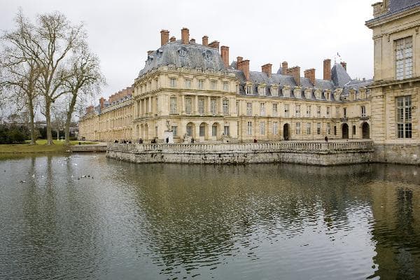 【Private France Tour】3-Day Normandy Highlights · Mont-Saint-Michel × Étretat Cliffs × Monet’s Garden × Loire Valley