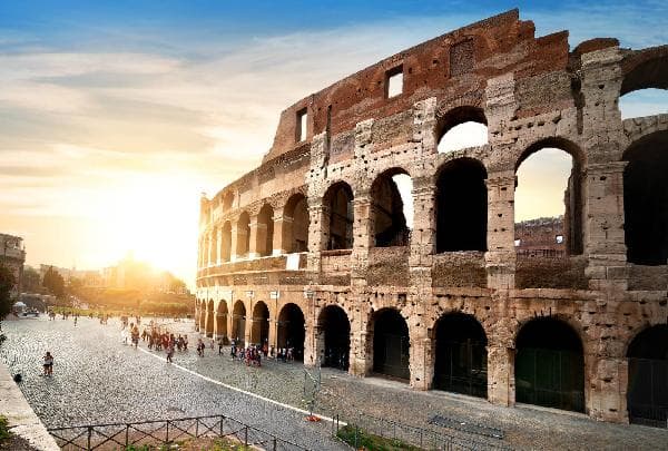 【Private Switzerland-Italy Tour】8-Day In-Depth Switzerland and Italy | Dolomites × Lake Como × Red Scenic Train · Arrive in Rome, Depart from Milan