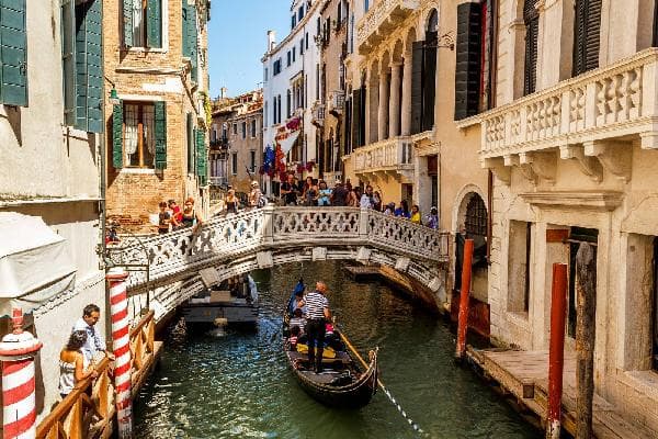 Day Trip from Milan, Italy: Venice (Boat Tour Included · English-Speaking Tour)