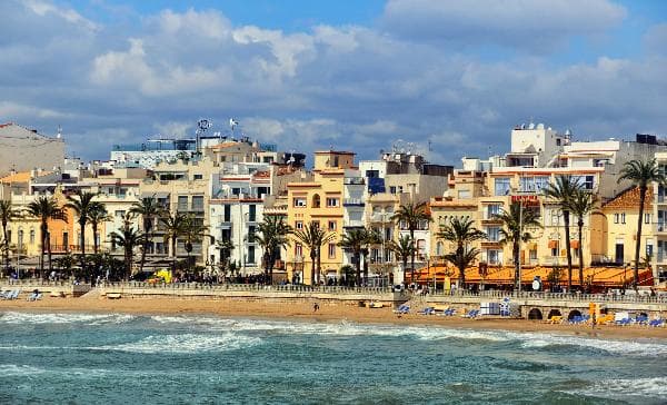 <Europe Small Group Tour> 2-Day Barcelona and Surroundings Tour, Spain: Girona + Figueres + Tarragona + Sitges