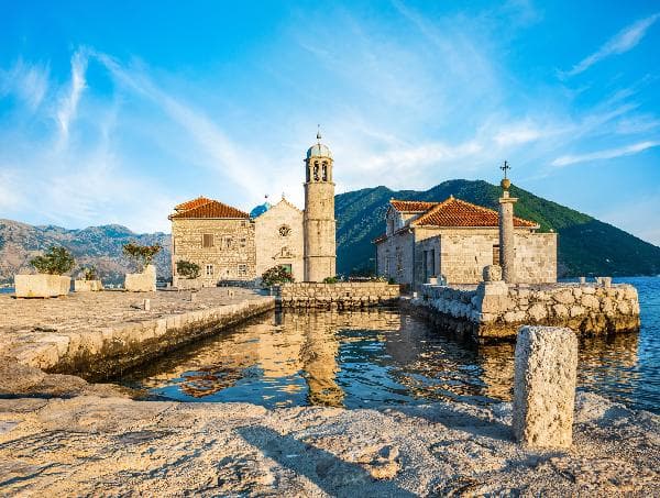 17-Day Grand Tour of Eastern Europe and the Balkans【Small Group with Chinese-Speaking Guide】