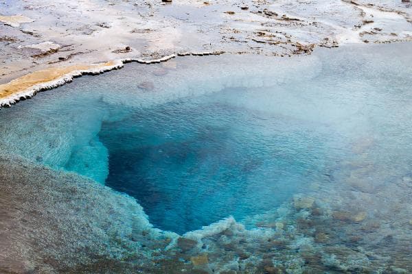 [Iceland Private Tour] Otherworldly Wonders: 6 Days — Blue Lagoon · South Coast · Snæfellsnes Peninsula · Blue Ice Cave / Glacier Lagoon, Airport Transfers Included | Northern Lights in Winter