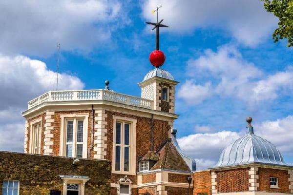 London Day Tour: Cambridge and Greenwich (Cambridge Punting Cruise and Observatory Admission Included)