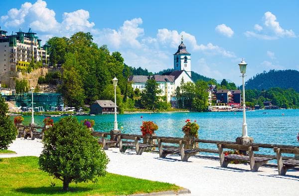 [Austria & Czech Republic Private Tour] Austria & Czech Republic: 6-Day Private Fairytale and Lakes Tour