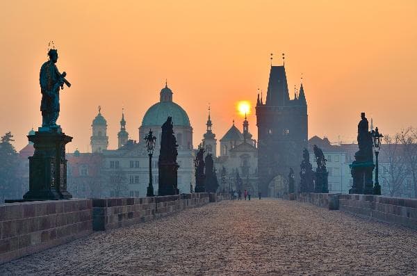 [Austria & Czech Republic Private Tour] Fairytale Austria & Czech Republic: 8-Day In-Depth Tour · Two UNESCO Heritage Towns × Königssee Salt Mine × Prague and Vienna