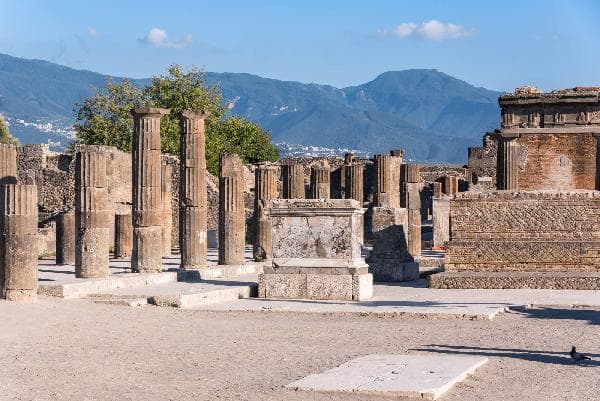 Italy Day Tour: Pompeii Ruins (Departing from Rome · English-Speaking Group)