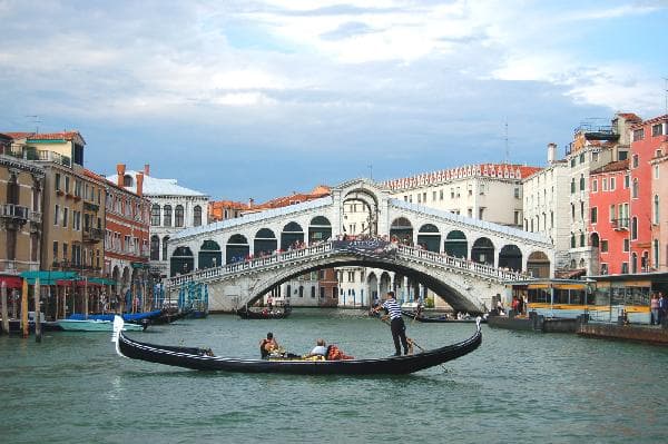 [Airport Transfers Included] In-Depth Italian Renaissance Tour, 9 Days / 8 Nights (Round Trip from Rome · Saturday Departure)