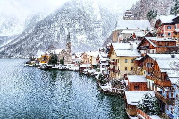Hallstatt and Melk Abbey Day Trip in Austria's Lake District (Round Trip from Vienna)