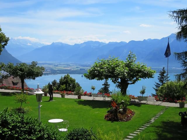 【Germany and Switzerland Private Tour】Fairy-Tale Germany × Scenic Lakes and Mountains of Switzerland 8-Day Private Tour
