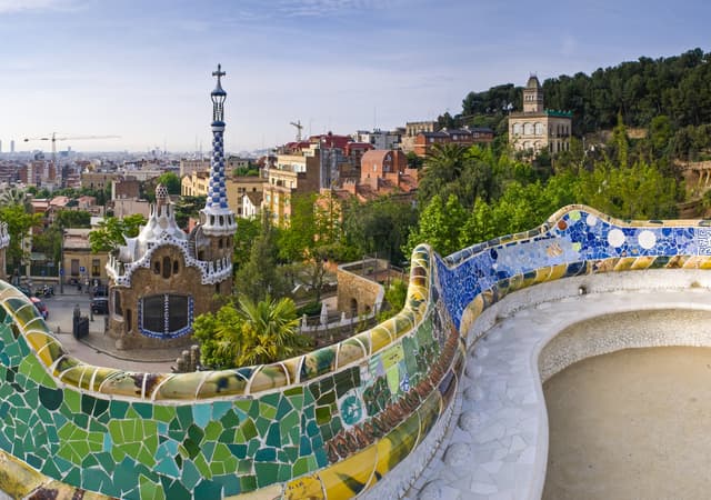 【Spain and Portugal Private Tour】Classic Spain and Portugal in 9 Days A · Gaudí’s City × Andalusia × Atlantic’s Edge · Barcelona In, Lisbon Out
