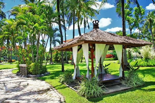 Surabaya, Indonesia • Bali D Route: 5 Days, 4 Nights: Mount Bromo + Mount Ijen + Lovina Dolphin Watching + Ubud Rice Terraces + Nusa Penida West Coast